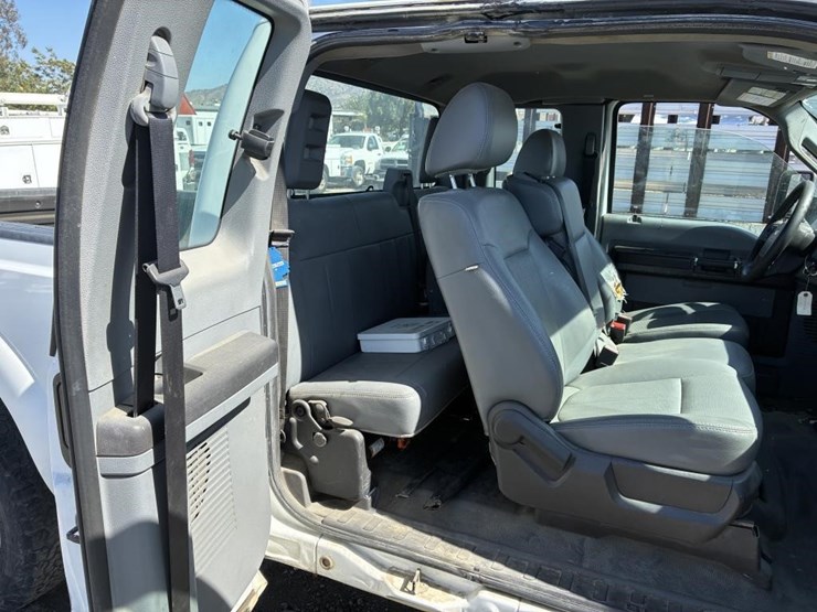 2011-ford-f250-xl-image-21