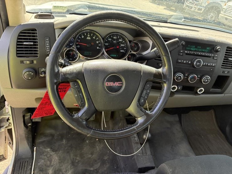 2012-gmc-sierra-3500-image-14