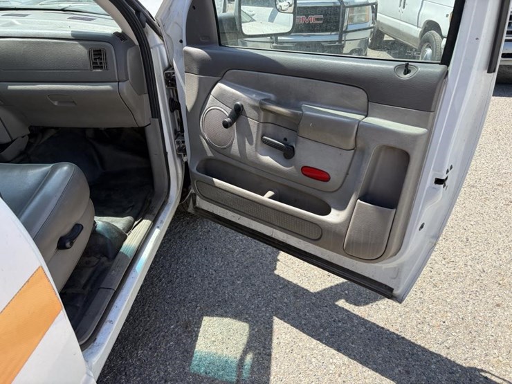 2002-dodge-ram-2500-image-10
