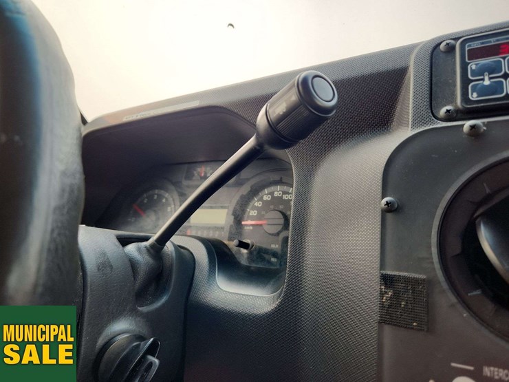 2013-ford-e450-image-9
