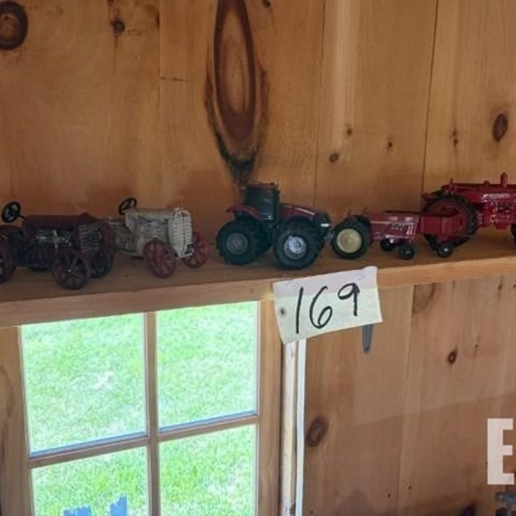 TOY TRACTORS