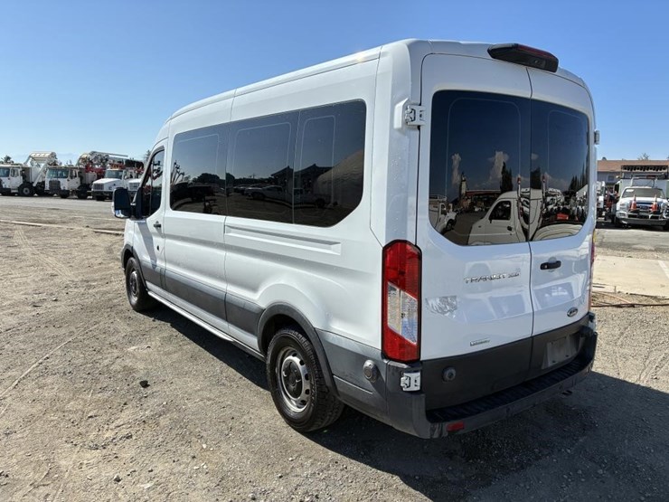 2020-ford-transit-image-4