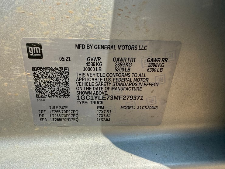 2021-chevrolet-silverado-2500hd-image-21