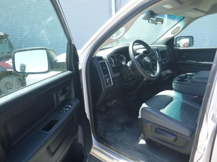 2017-dodge-1500-image-5