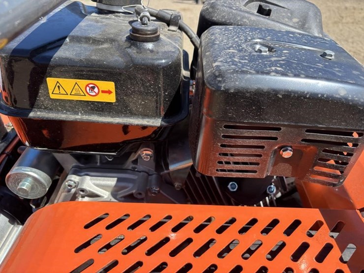 2026-sdlool-lm1000q-rc-flail-mower-image-12