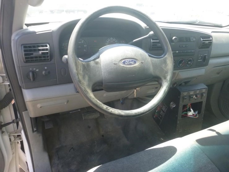 2005-ford-f450-image-13