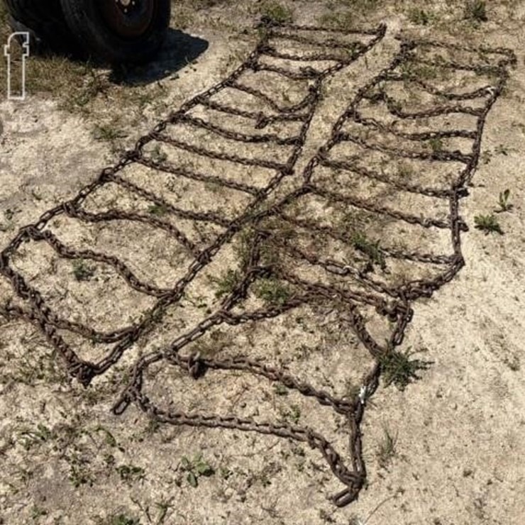 TRACTOR TIRE CHAINS
