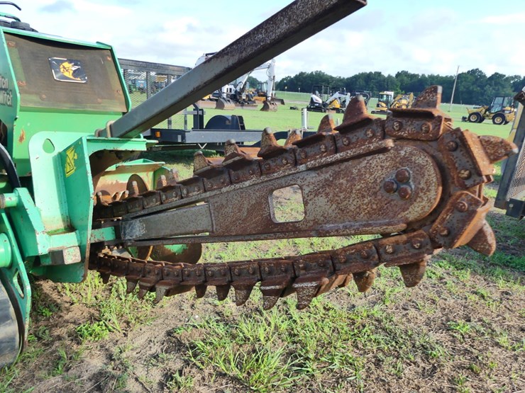 ditch-witch-c16x-image-10