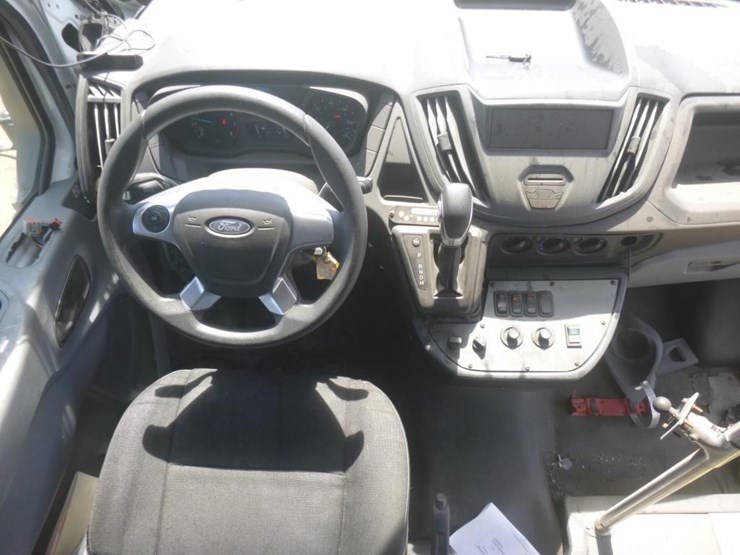2019-ford-transit-image-8