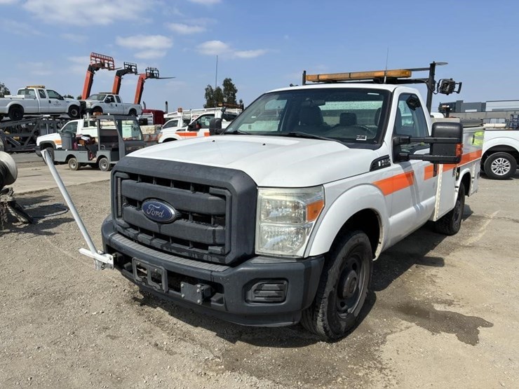 2014-ford-f250-sd-image-1