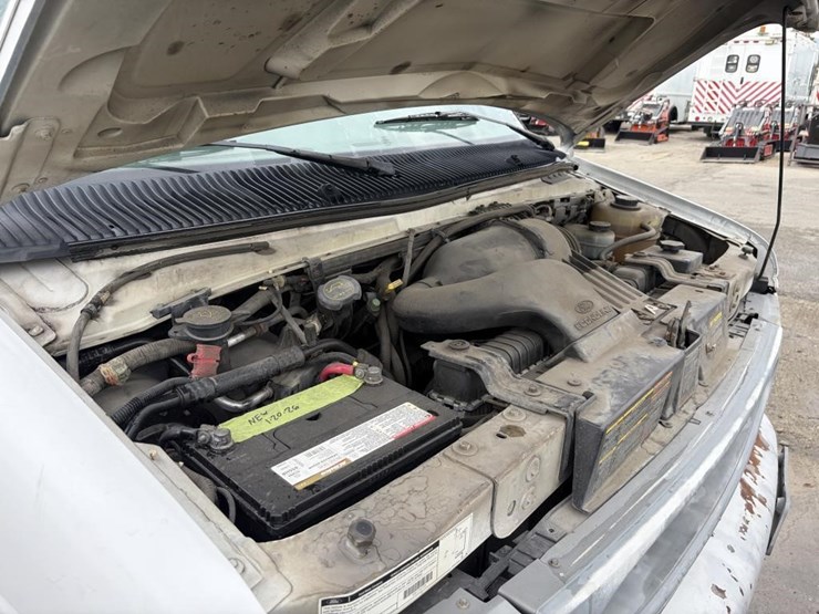 2001-ford-e350-image-8