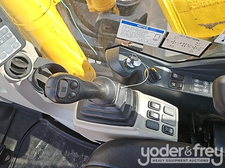 2017-kobelco-sk260-image-40