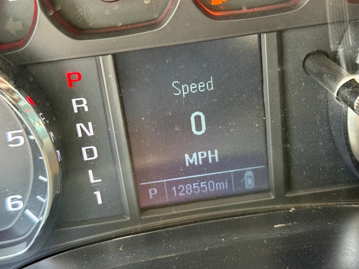 2018-chevrolet-silverado-2500hd-image-19