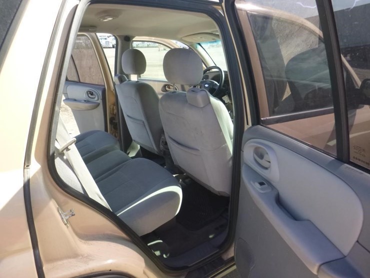 2008-chevrolet-trailblazer-image-8