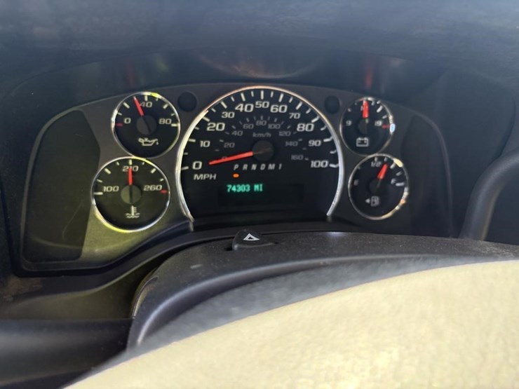 2012-chevrolet-express-2500-image-16