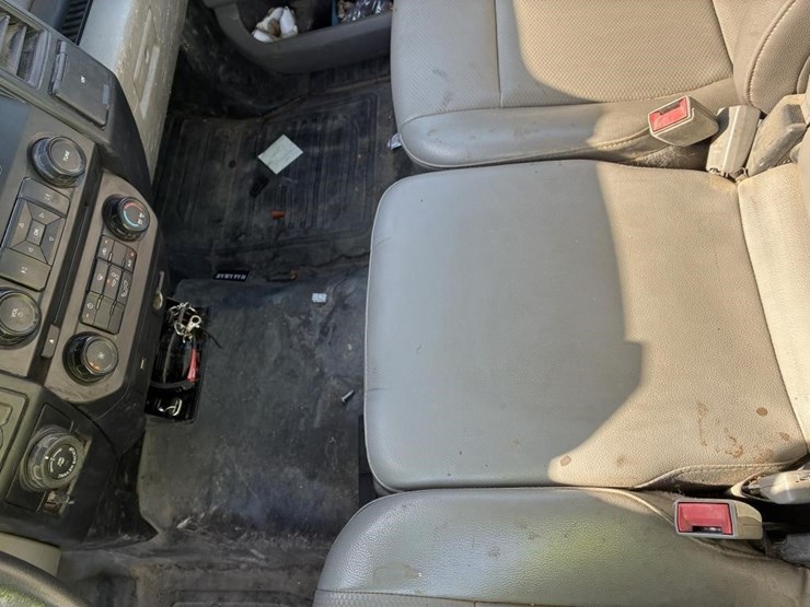 2018-ford-f150-xl-image-17