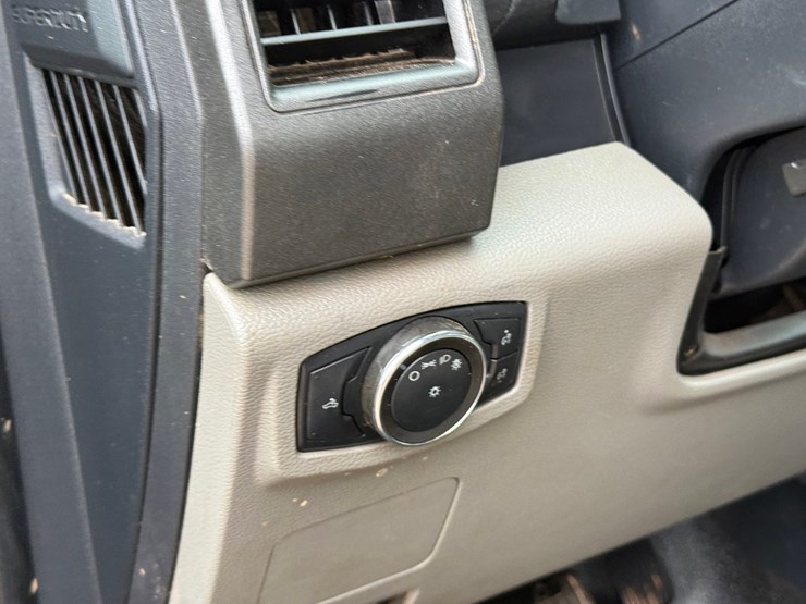 2022-ford-f250-image-19
