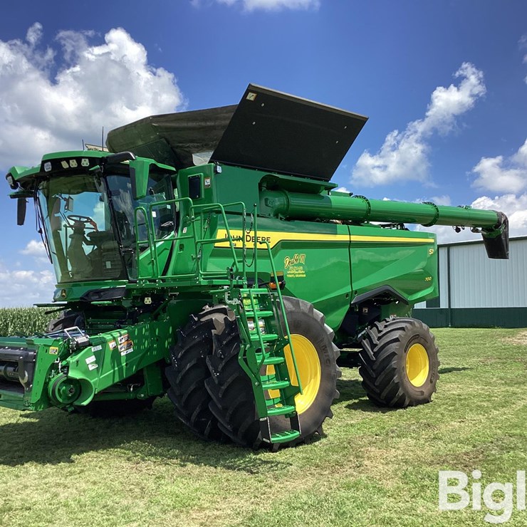 2025 JOHN DEERE S7 700