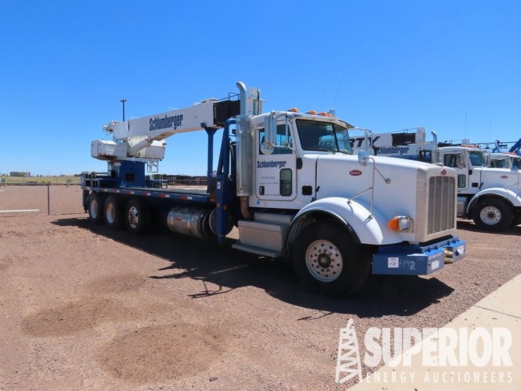 2012-peterbilt-367-image-4