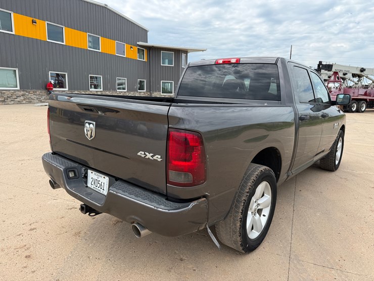 2014-dodge-1500-image-7