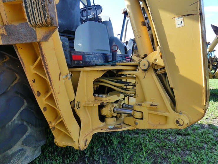caterpillar-416d-image-7