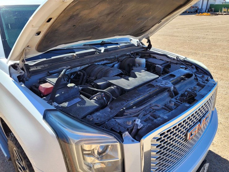 2016-gmc-yukon-xl-image-27