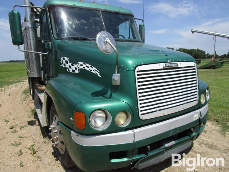 2003-freightliner-cst120-century-classic-t/a-grain-truck-image-16