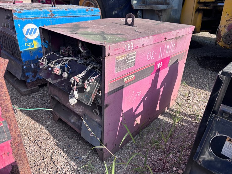 #39071-•-lincoln-electric-dc-600-welder-|-for-parts/repairs-image-1