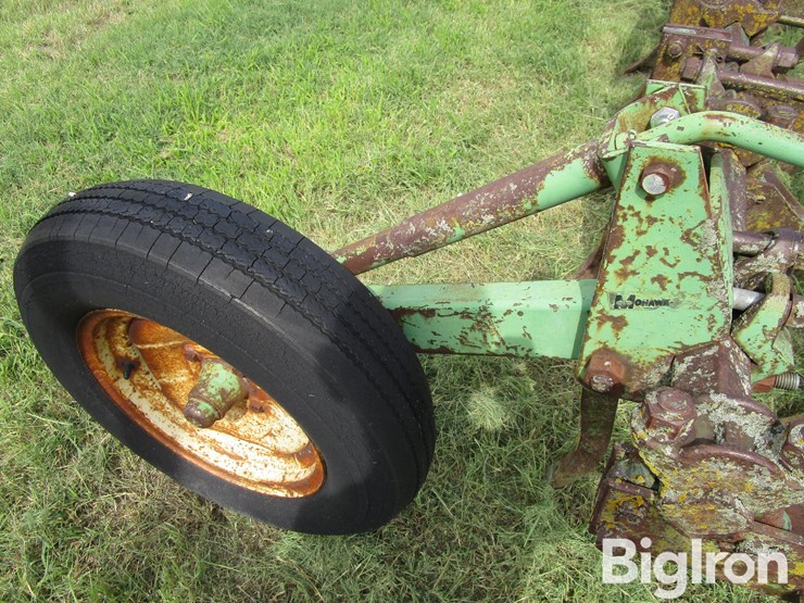 john-deere-15-image-9