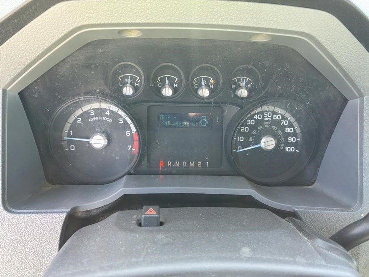 2011-ford-f250-xl-image-26