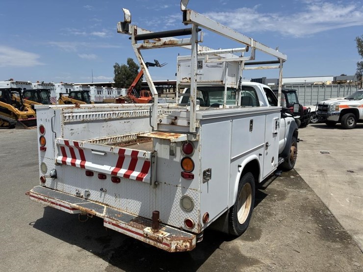2006-ford-f450-image-3
