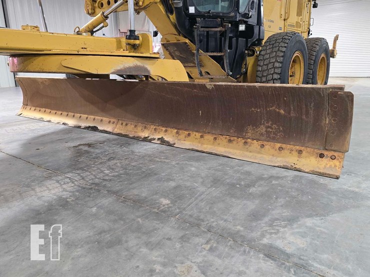 2014-caterpillar-160m2-image-9