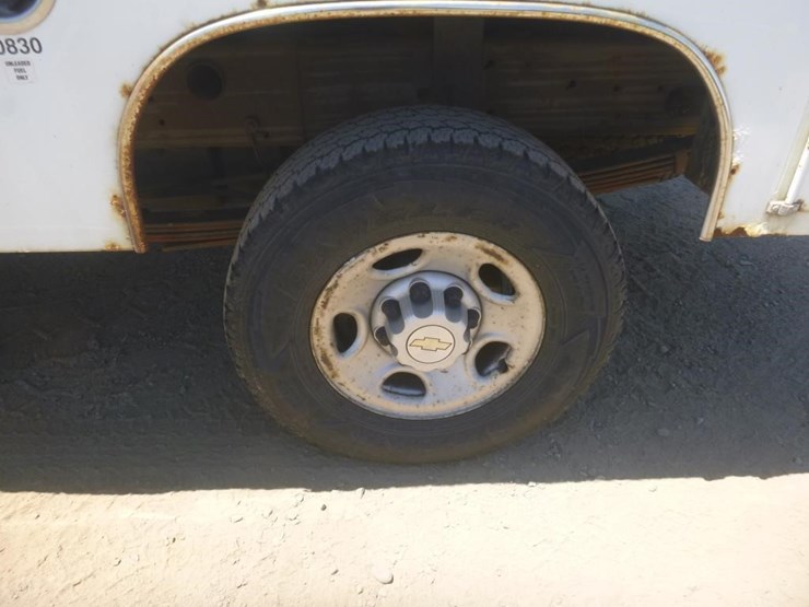 2007-chevrolet-2500-image-15
