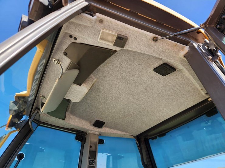 volvo-bl70b-image-28