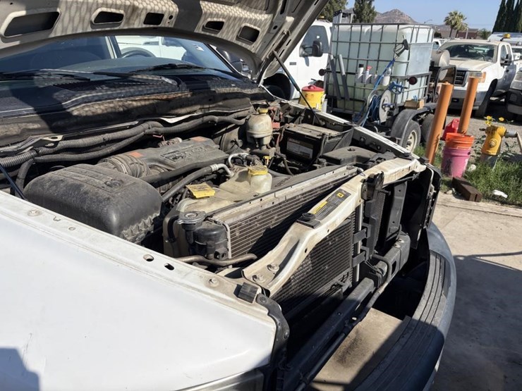 2006-dodge-2500-image-8