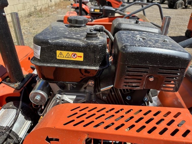 2026-sdlool-lm1000q-rc-flail-mower-image-12