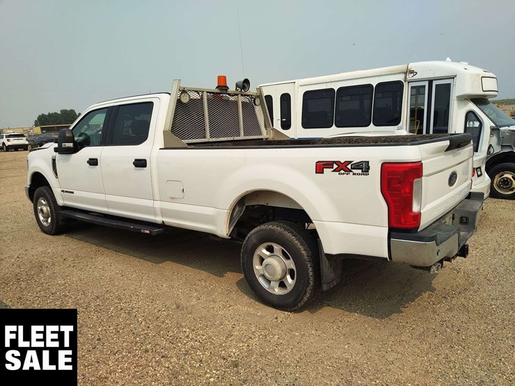 2019-ford-f350-image-3