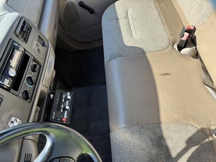 2004-ford-f250-sd-image-23
