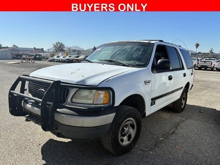 2001-ford-expedition-image-1