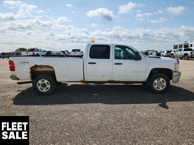 2013-chevrolet-silverado-2500hd-image-8