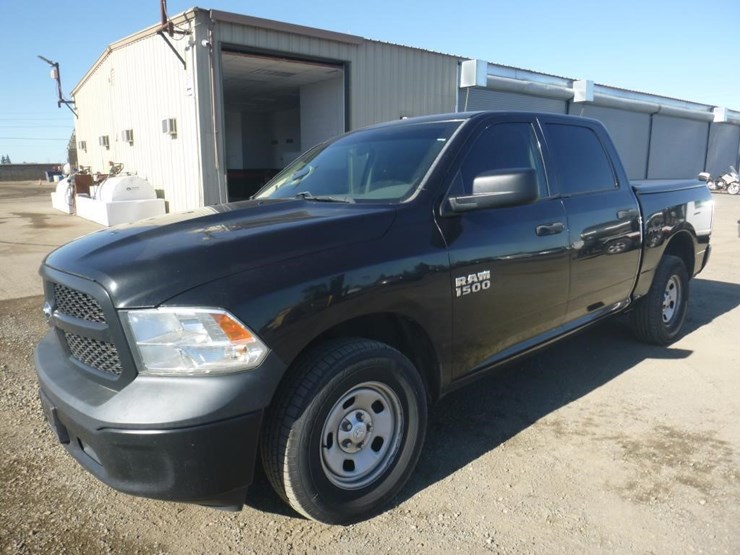 2016-dodge-1500-image-1