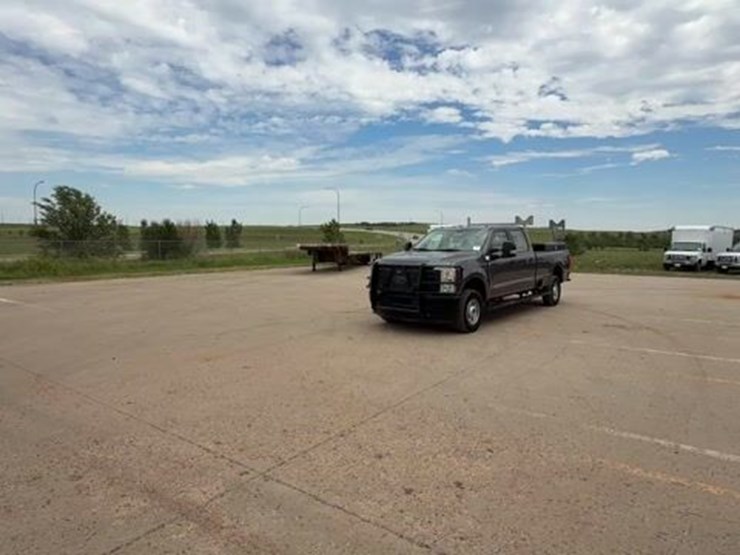 2023-ford-f250-sd-xl-image-1