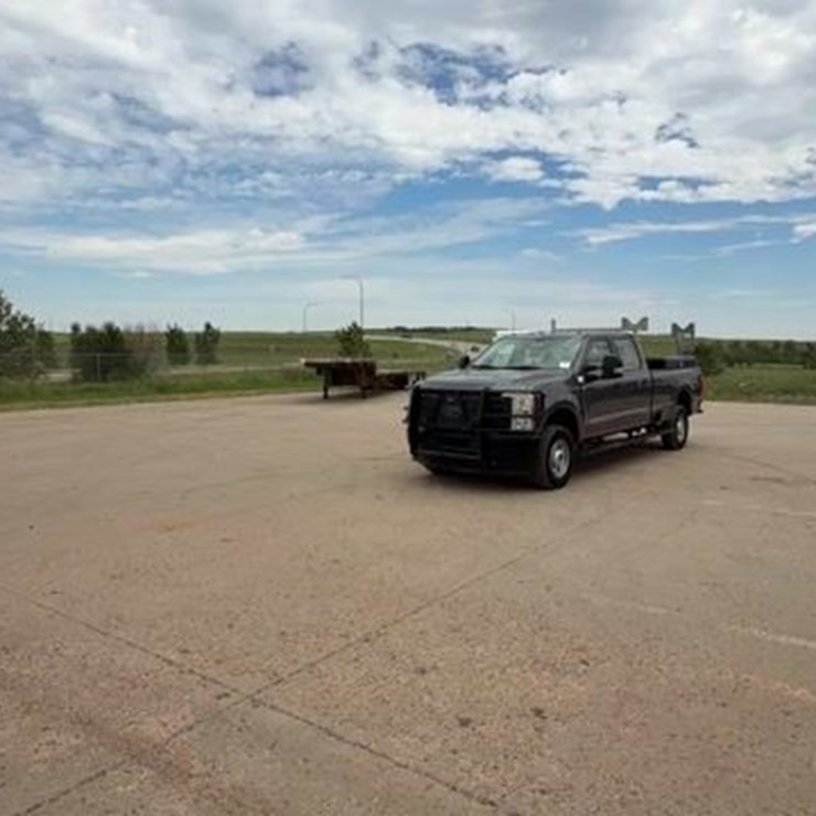 2023 FORD F250 SD XL