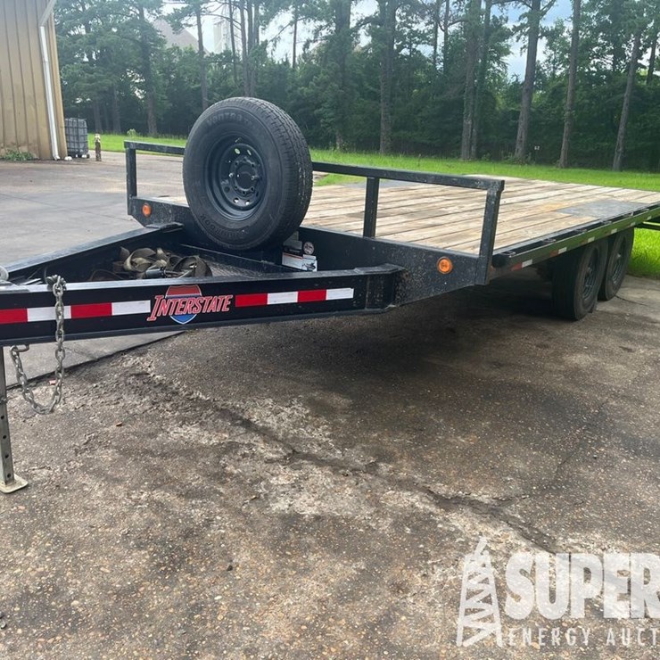 2023 UTILITY 102"