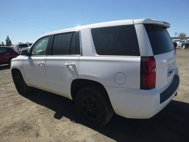 2019-chevrolet-tahoe-image-4