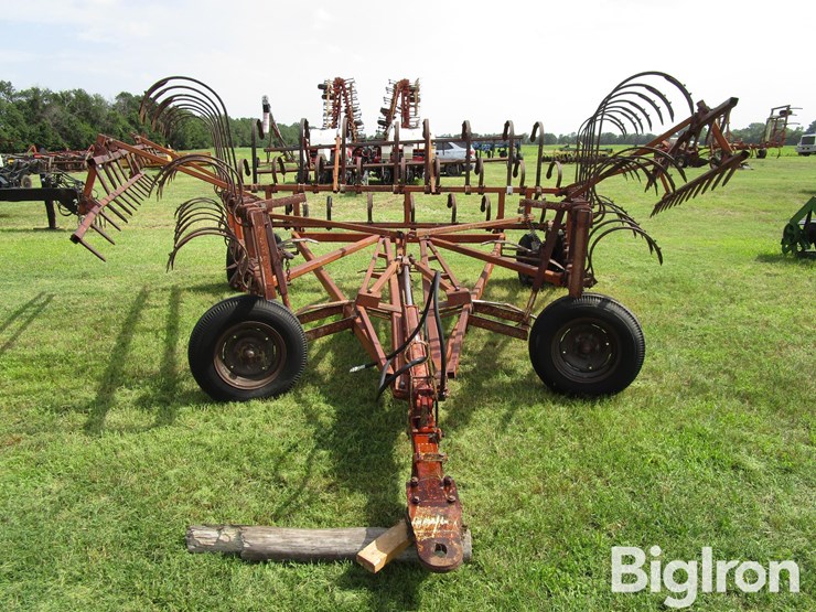 crustbuster-36'-hydraulic-fold-springtooth-w/3-bar-harrow-image-2