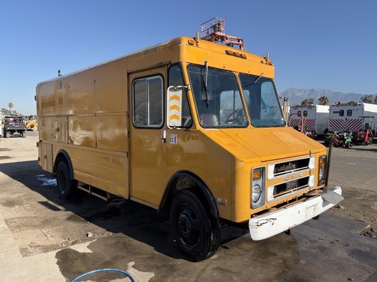 1988-utility-van-image-2