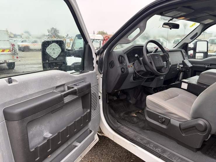 2013-ford-f250-sd-image-13