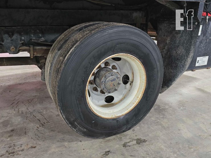 2008-gmc-topkick-c8500-image-25