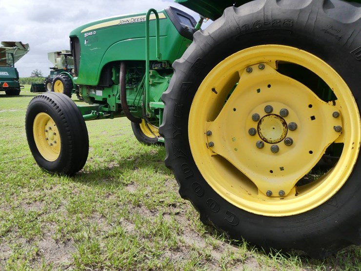 john-deere-5045d-image-8